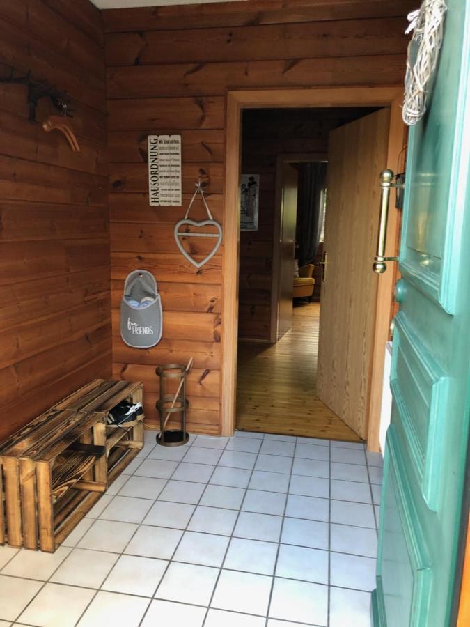 Gemütliches Holzhaus in idyllischer Lage Ruppichteroth Exterior foto